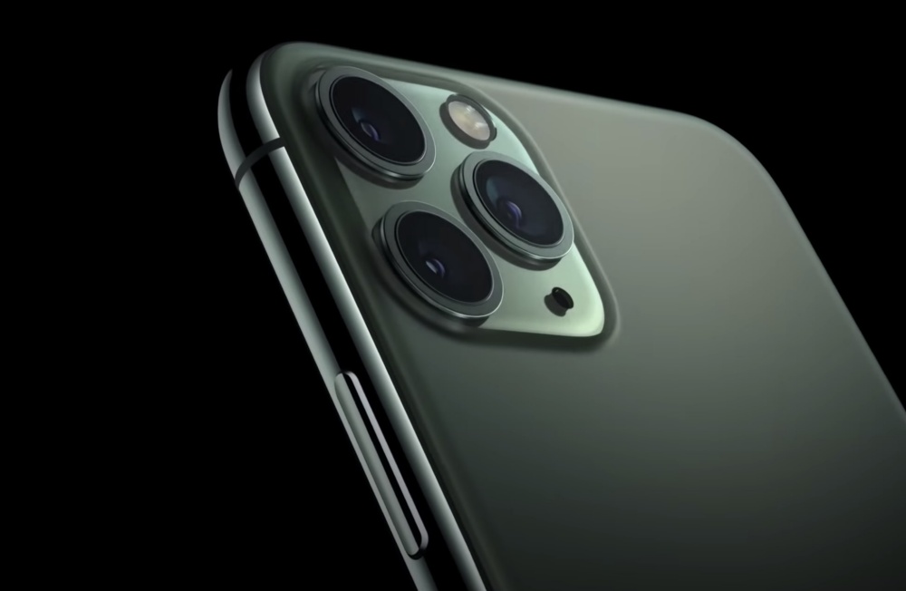 Iphone 11 カメラの突起で画面に傷 報告が相次ぐ ちょっとしたモバイル辞典